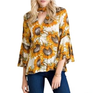 Entro sunflower bell sleeve keyhole choker top, EUC, size Medium